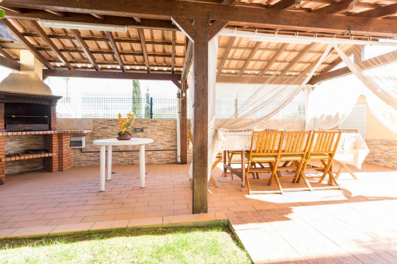 Sunflower Villa By Seewest Lagos Exteriér fotografie